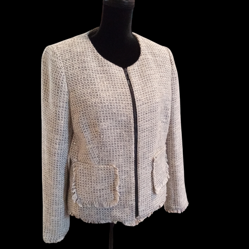Ivanka Trump Cream Blazer with Textured Fabric and Structured Design